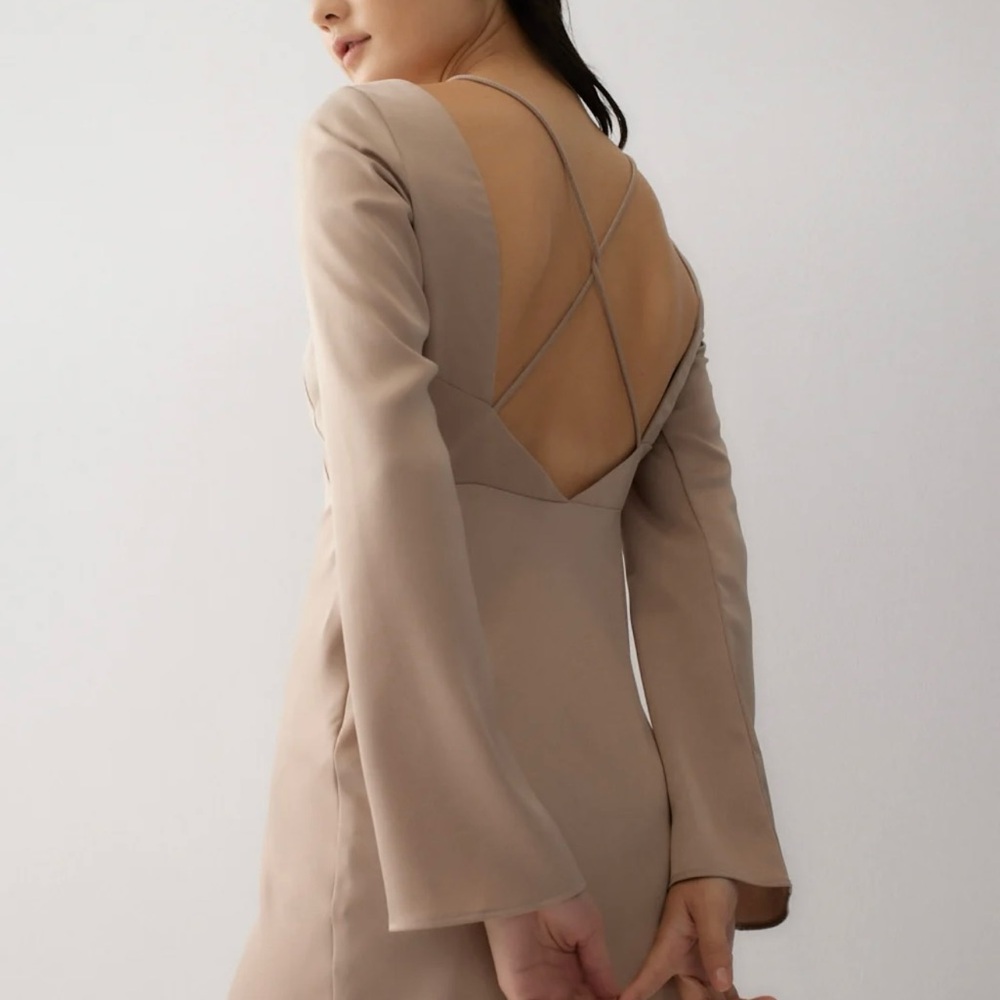 Tan Ribbed Sheath Dress with Raglan Sleeves - Picture 4 of 8